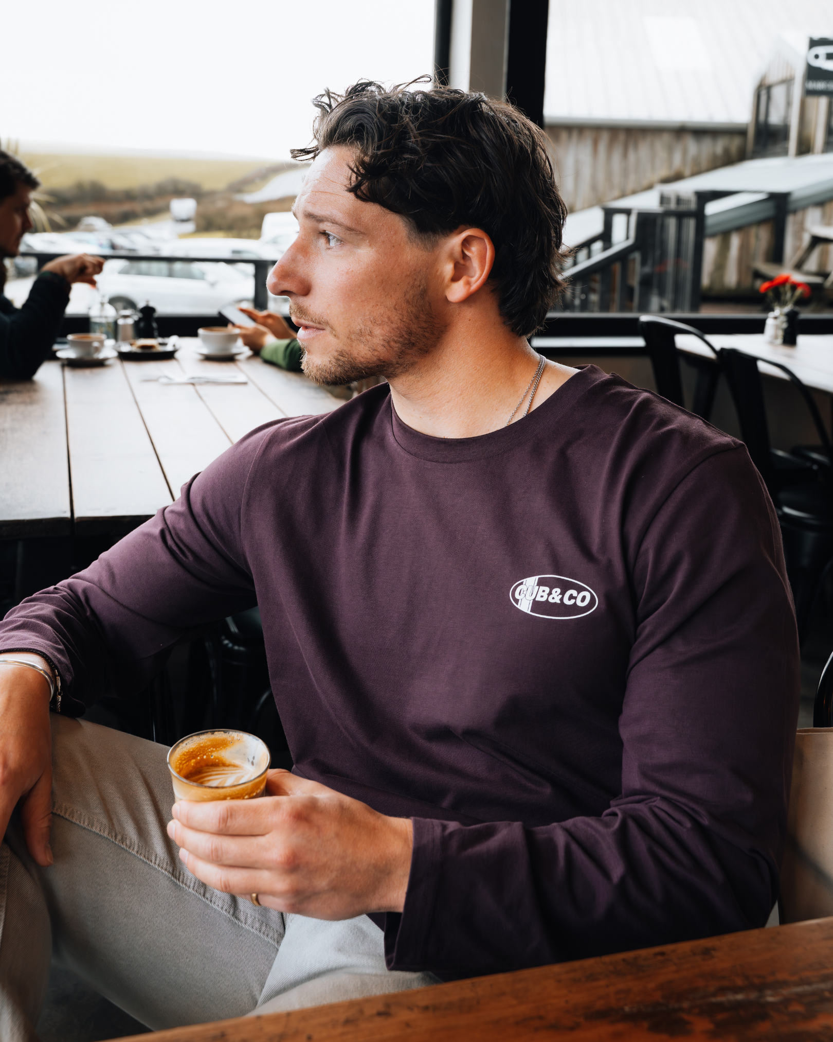 Oval Long Sleeve T-Shirt - Vino