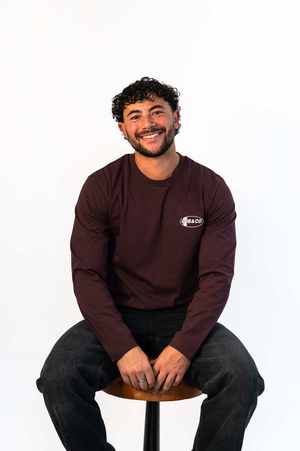 Oval Long Sleeve T-Shirt - Vino