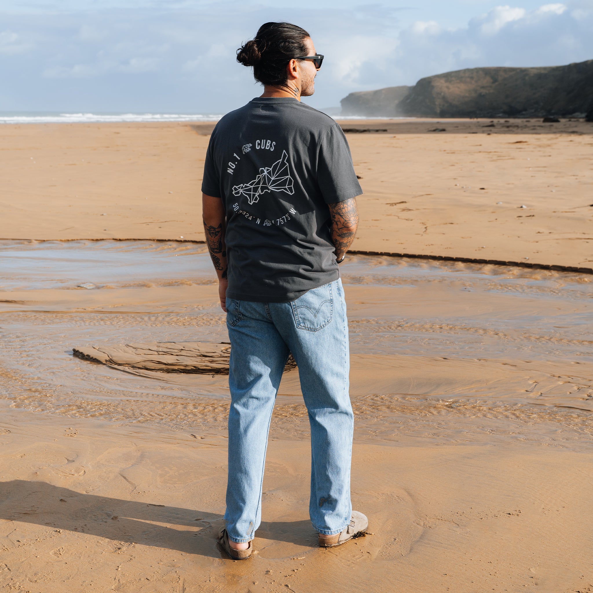 Explore Premium Midweight T-Shirt - Slate Grey