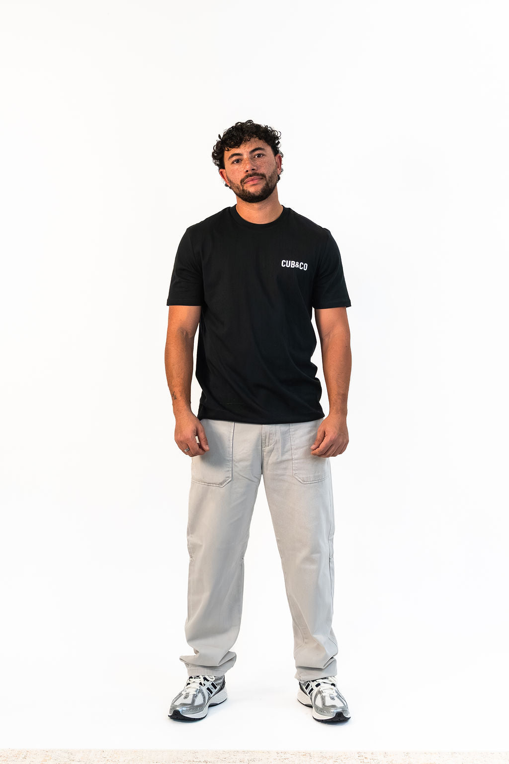 Outfitters T-Shirt - Black