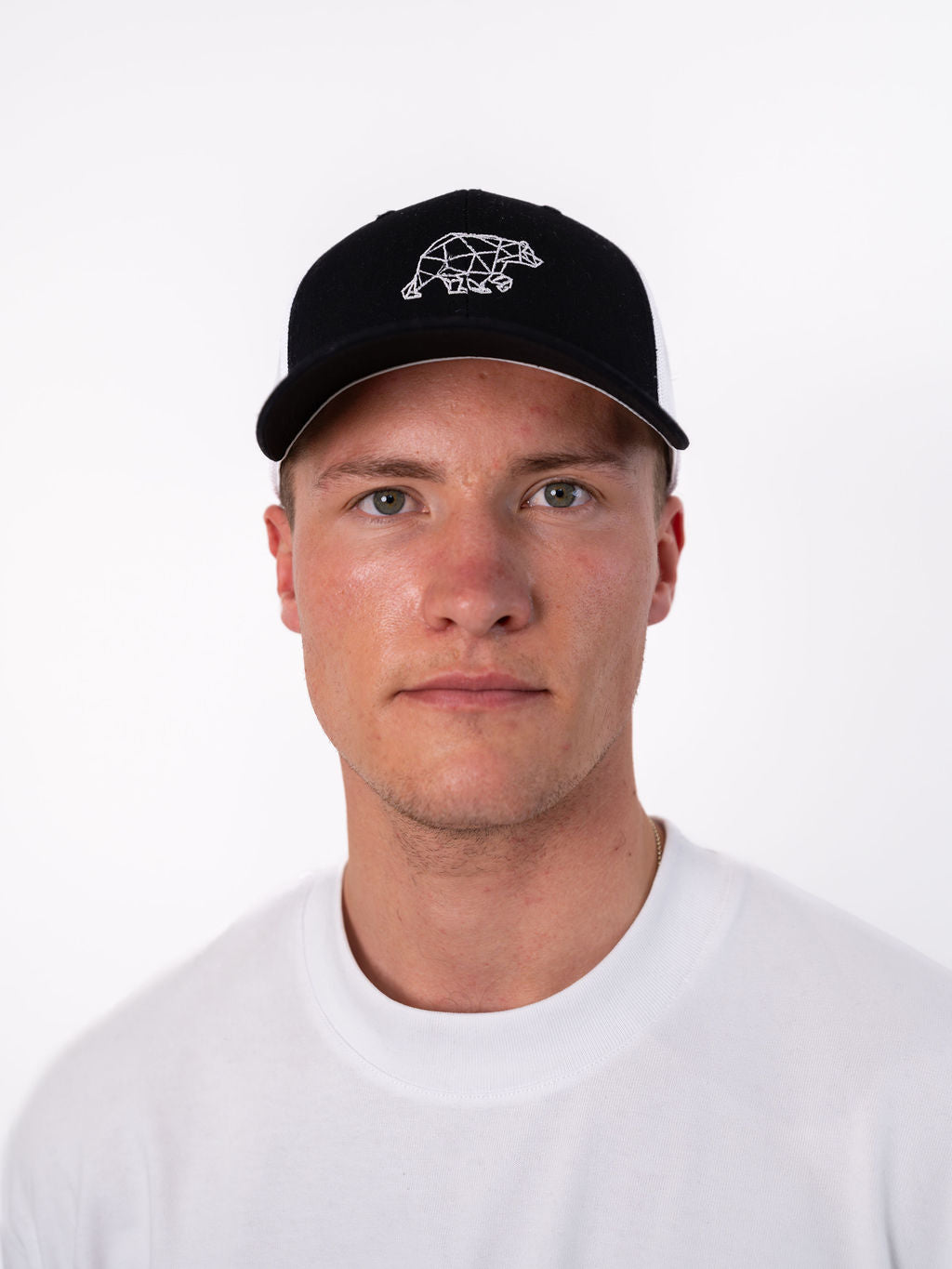 Cubs polybear trucker (white/black)