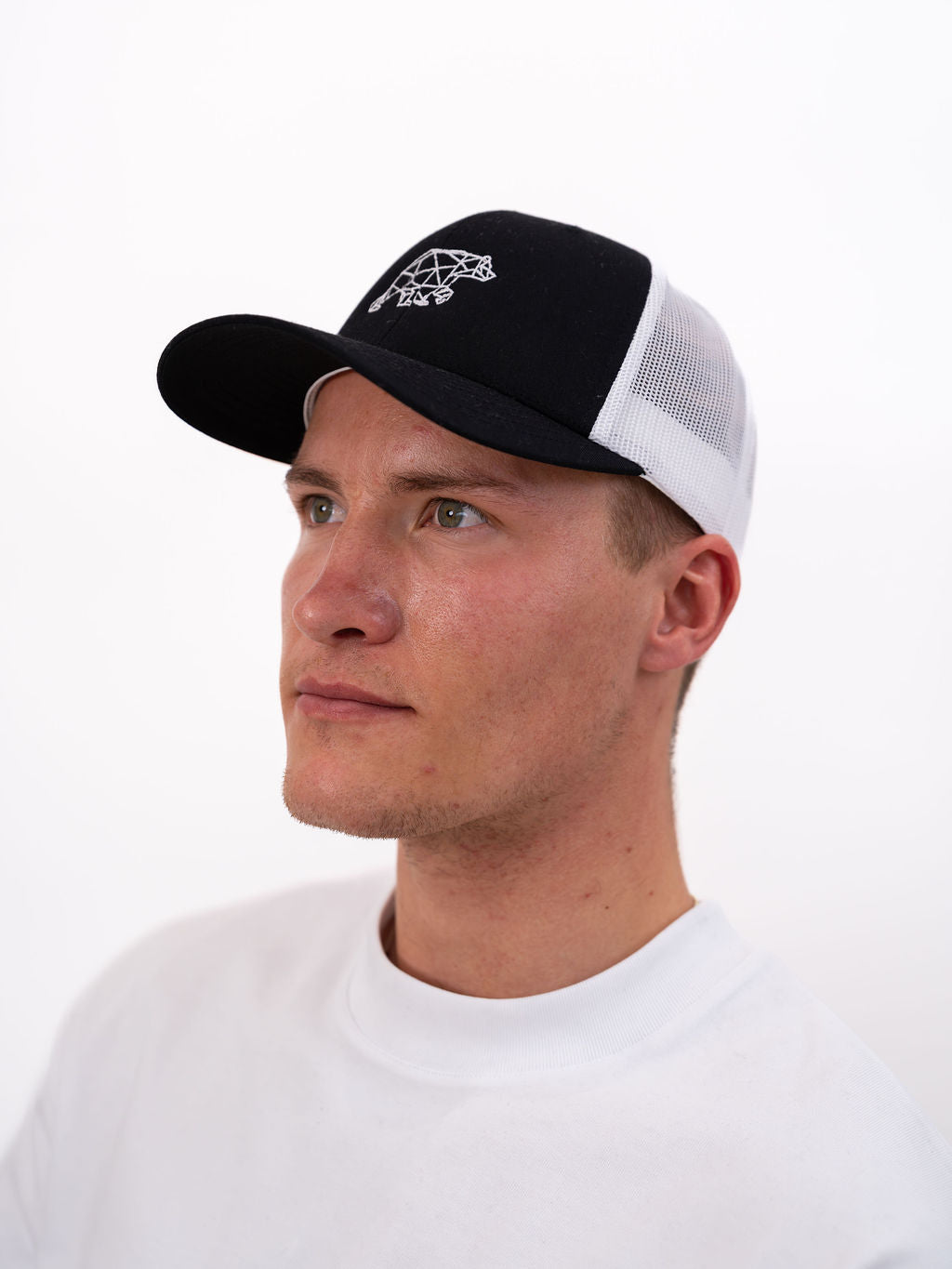 Cubs polybear trucker (white/black)
