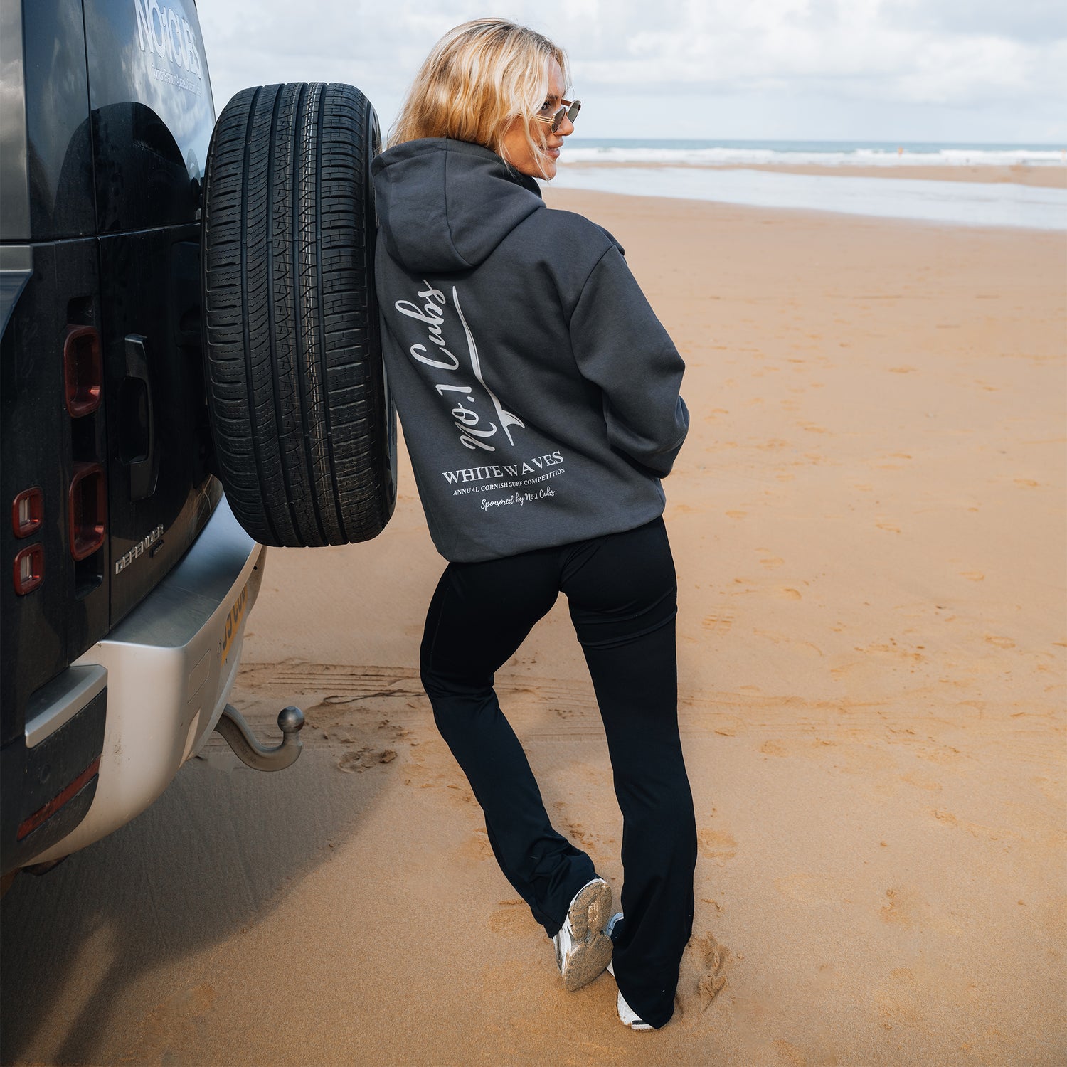 Waves Heavyweight Hoodie - Slate Grey